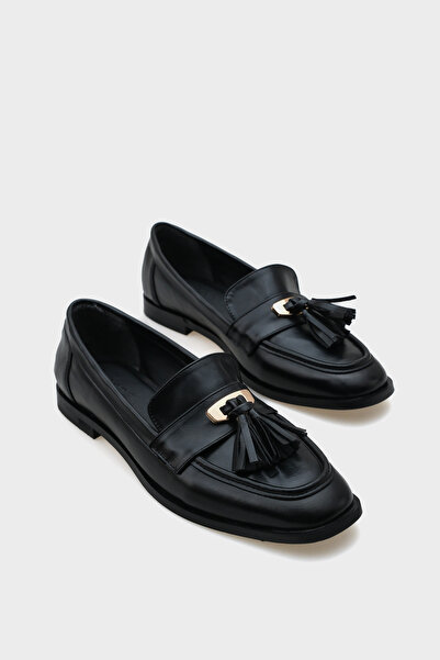 Capone Outfitters Carmela Металеві туфлі-лофери з китицями для жінок