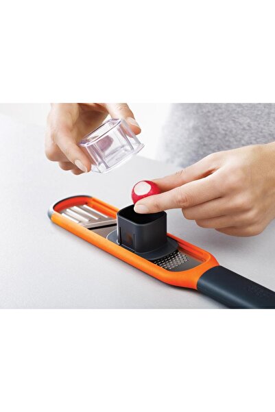 Joseph Joseph Handi-Grate 2´Si 1 Arada Mini Rende Ve Dilimleyici -Turuncu