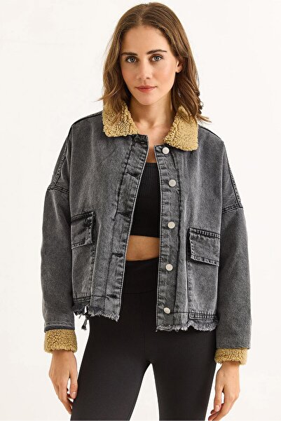 Raneel Kazançlı Alışveriş Women's Double Pocket Zipper Closure Denim Jacket