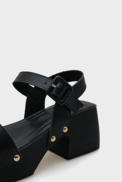 Capone Outfitters Dámské sandály na platformě na podpatku s tupou špičkou