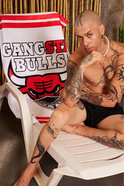 Plus Eighteen Chicago Beach Towel Us3615By