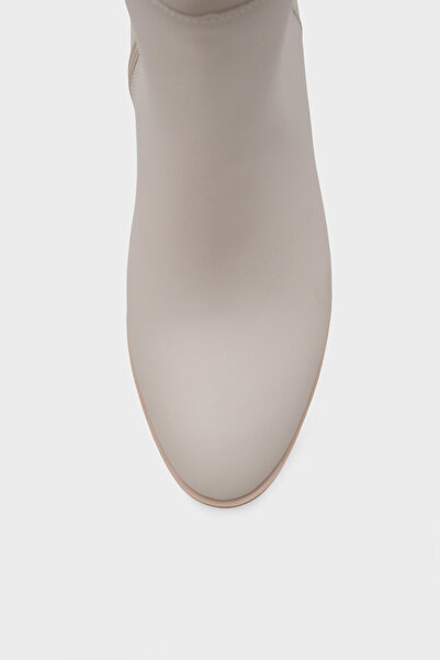 Capone Outfitters Ovális orrú oldalsó cipzáras ekrü bézs sarkú női csizma