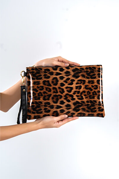 Capone Outfitters Dámská kabelka Paris Leopard Clutch Bag