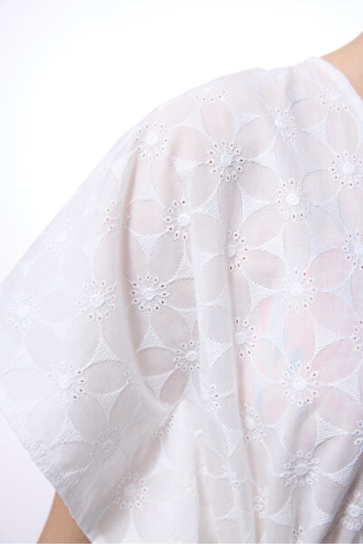 Penti Off White Brode Kaftan