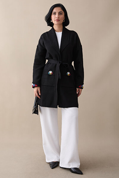 InStyle Чорний трикотажний піджак з вишитим кишенями та рукавами