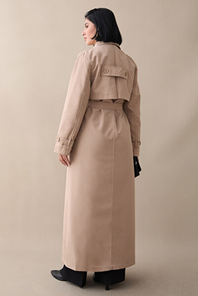 InStyle Kapak Detay Uzun Astarlı Sütlü Kahve Trençkot