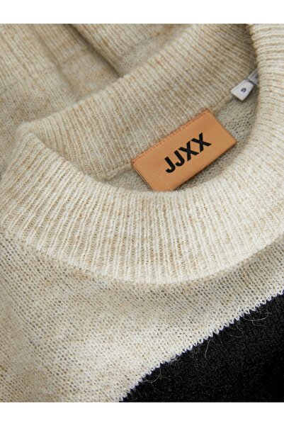 Jack & Jones Jack&Jones Jjxx Minimalist Striped Long Sleeve Crop Sweater - Casual Chic
