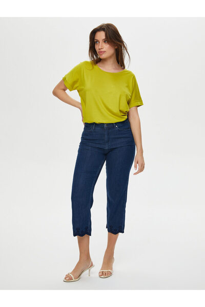 Faik Sönmez Nakış Detaylı Midi Boy Kot Şort - Günlük Kombinler İçin