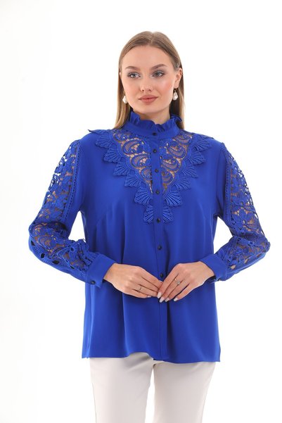 Loom Boutique قميص كريب مزين بالدانتيل والتطريز للنساء G0036 مقاس كبير