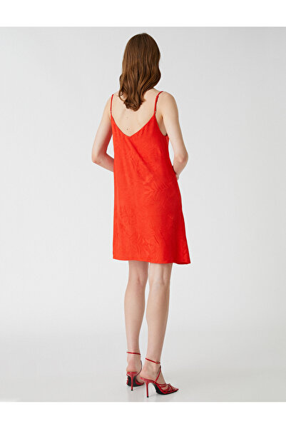 Koton Melis Ağazat X - Vékony pántos jacquard viszkóz ruha