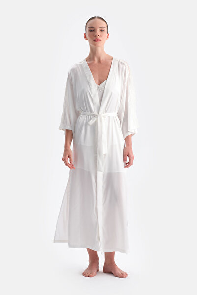 Dagi Λευκή δαντέλα με λεπτομέρειες από σατέν νυφικό φόρεμα