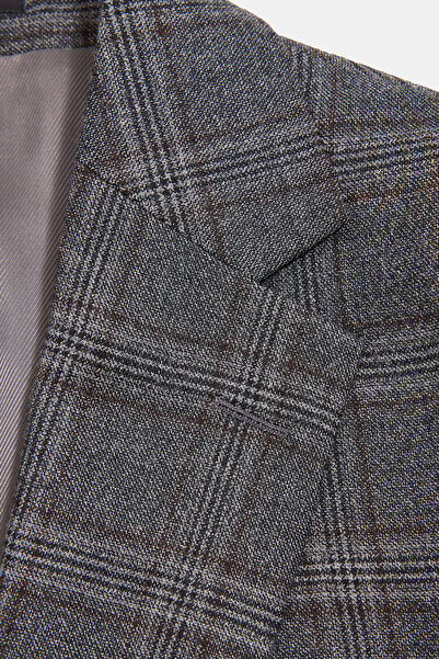 W Collection Anthracite Buttoned Suit