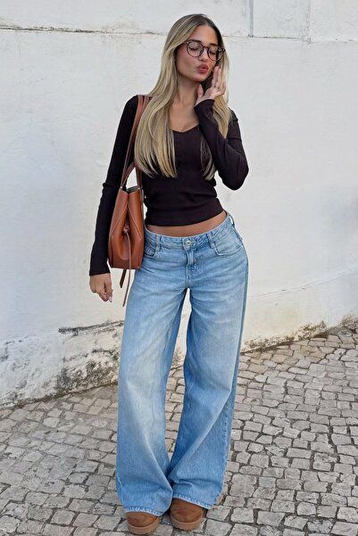 Uzun kollu V yaka tişört