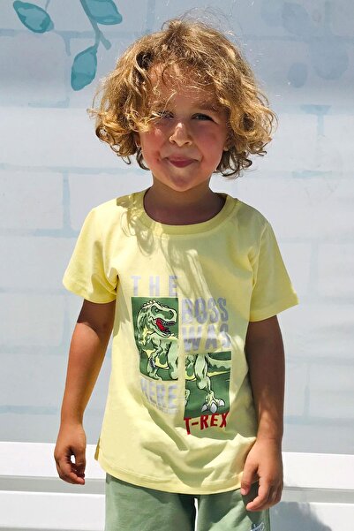 Breeze Момчешка тениска с мощен динозавърски принт, 1,5-5 години, жълта