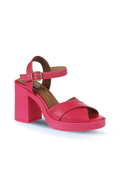 Bueno Shoes Fuchsiové kožené dámské sandály na podpatku 01wy12301