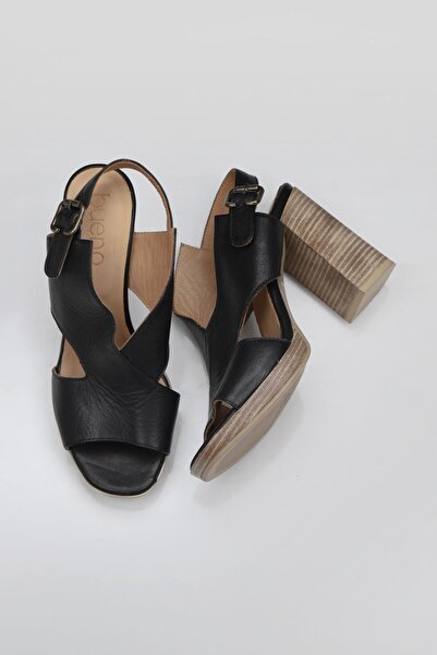 Bueno Shoes Γυναικεία μαύρα δερμάτινα πέδιλα με τακούνι - 01wn6403