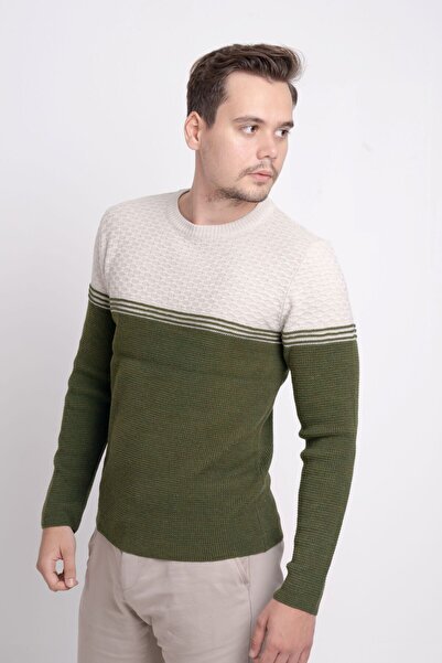 F&K Ανδρικό πλεκτό πουλόβερ με λαιμόκοψη σε πράσινο χρώμα