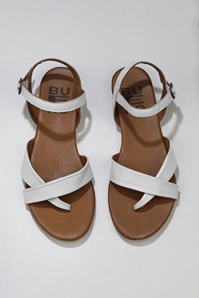 Bueno Shoes Λευκά Δερμάτινα Γυναικεία Σανδάλια Flat 01wu7419