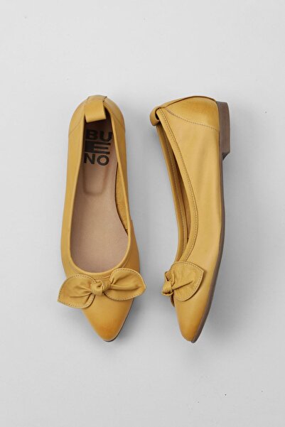 Bueno Shoes Γυναικείες κίτρινες δερμάτινες φλατ μπαλαρίνες - 01wr3118