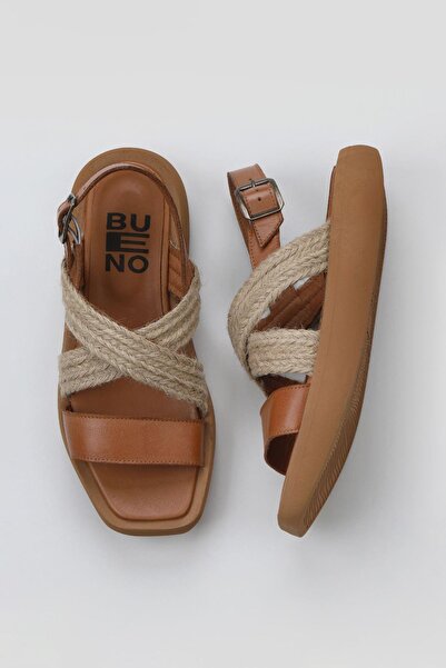 Bueno Shoes طابا وايستر داكن جلد نسائي صندل 01wy1011