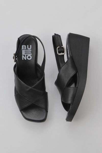 Bueno Shoes صندل نسائي بكعب عريض من الجلد باللون الأسود 01wy2411