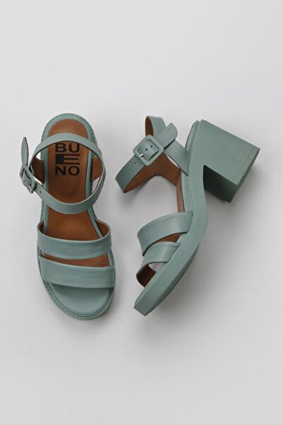 Bueno Shoes صندل نسائي بكعب عالٍ من الجلد باللون الأخضر الفاتح 01wy12506