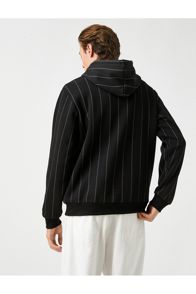 Koton Φούτερ με εμπριμέ ριγέ με κουκούλα