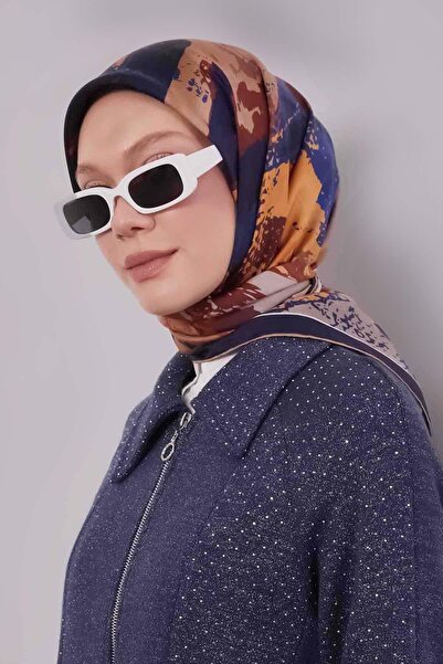 Levidor وشاح حريري من التويل منقوش باللون الأزرق الداكن