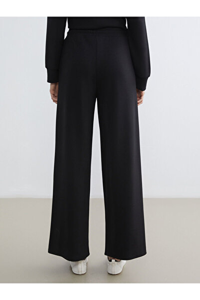 LC Waikiki Peak Yeni Sezon Beli Lastikli Geniş Paça Kadın Eşofman Altı