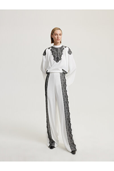 BAQA Dantel Şeritli Beyaz Pantolon