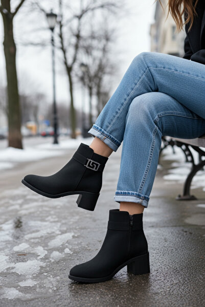 Y&D Shoes حذاء نسائي أسود بسحاب وكعب قصير وإبزيم حجري للموسم الجديد 2025-2026