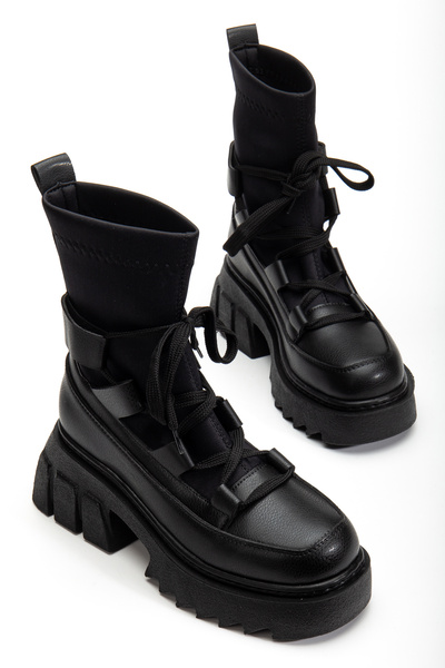 Moda Hanım Siyah Kalın Tabanlı Bağcıklı Kadın Bot