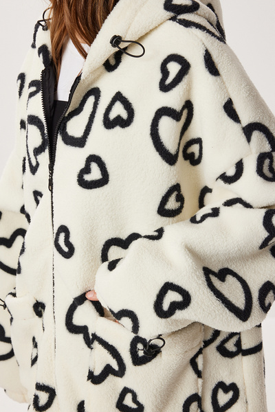 Lovelyİstanbul Плюшено палто с качулка Hooded Heart Oversized Plush Coat LCI0058 Екру
