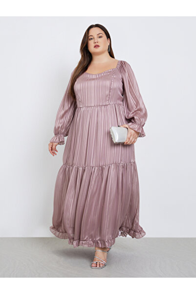 Styli Plus Size Lurex Sweetheart Neck Maxi Dress