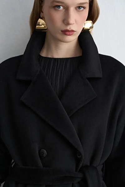 Gusto Double-Breasted Unlined Wool Coat - Black