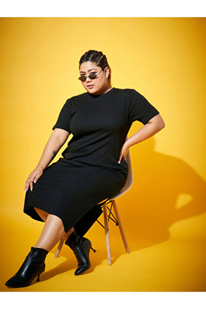 Sassafras By Styli Plus Size Black Side Slit Midi Dress