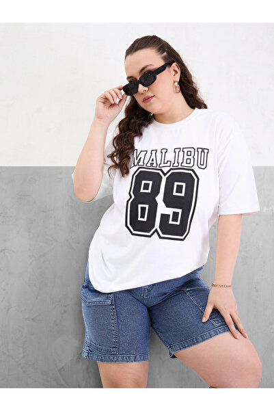 Sassafras By Styli Plus Size White Graphic Print T-Shirt