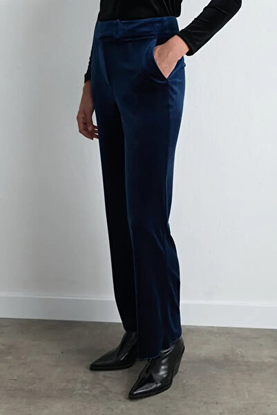 Gusto Pipe Leg Velvet Trousers - Navy Blue