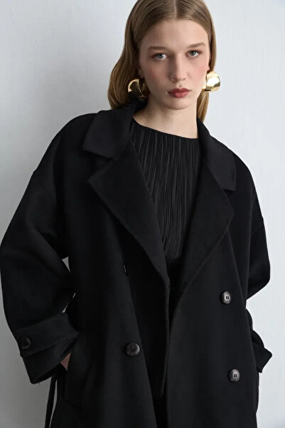 Gusto Double-Breasted Unlined Wool Coat - Black