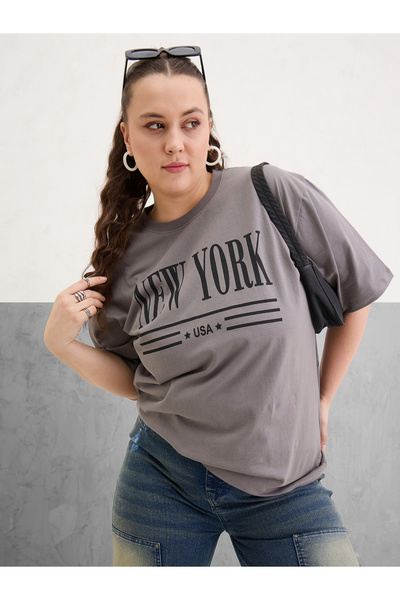 Sassafras By Styli Plus Size Grey New York Graphic T-Shirt