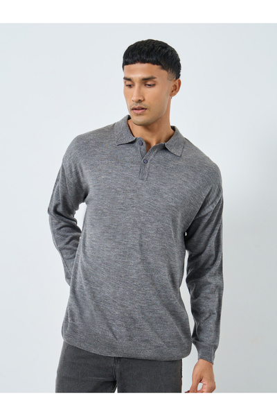 Styli Men Grey Knitted Relaxed Fit Polo Sweater
