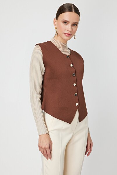 ON Zero-Neck Buttoned Knit Vest