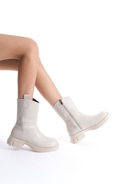 FEMME Kadın Kalın Taban Fermuarlı Oval Burun Günlük Bot Wens Bej