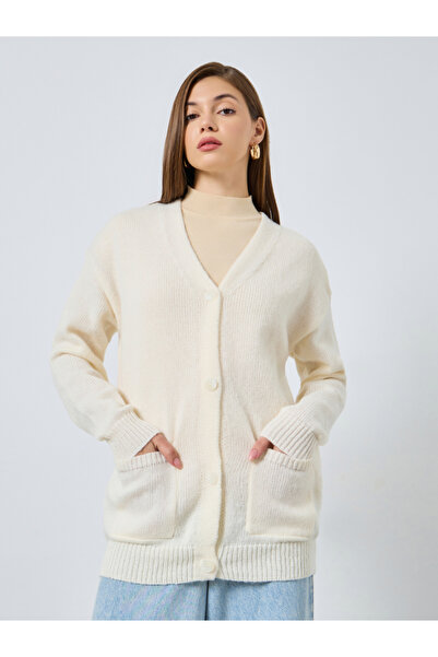 Styli Off-White Oversized Cardigan Sweater