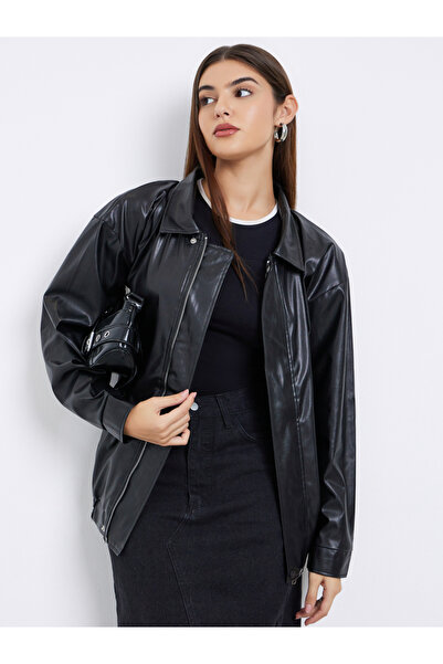 Styli جاكيت بومبر أسود قصة فضفاضة بمظهر جلدي