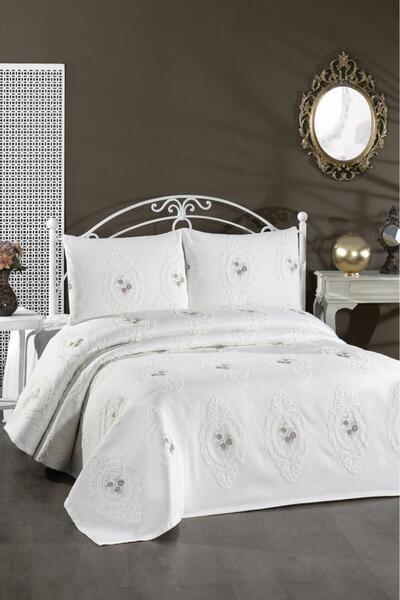 Çeyiz Diyarı Cuvertură de pat dublă din chenille brodată Gardenlove, 3 piese, bej