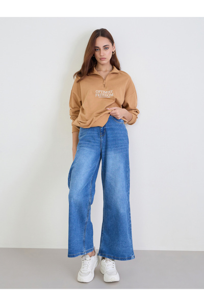 Styli Tan Slogan Print Regular Fit Sweatshirt