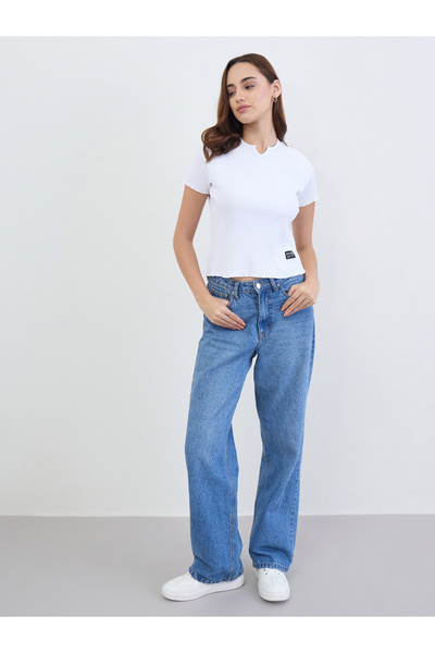 Styli Regular Fit Lettuce Edge Ribbed Crop T-Shirt