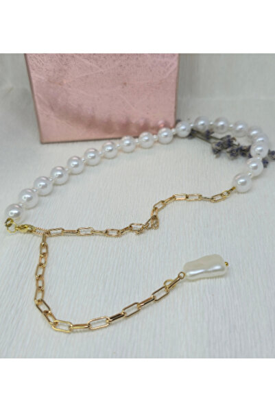 Amma Design Colier elegant cu perle albe și lanț de aur