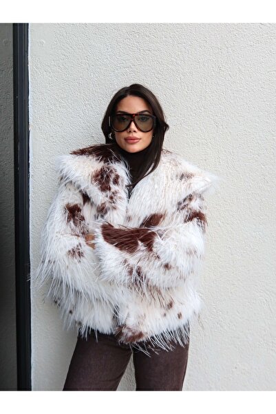 ESRAHELVACI Patterned Snap Fastener Faux Fur